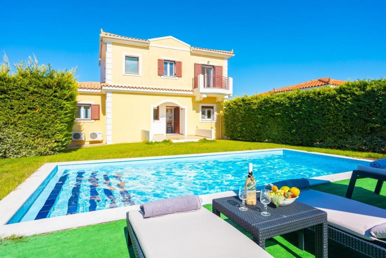 Villa Europe Thia Fokata 外观 照片